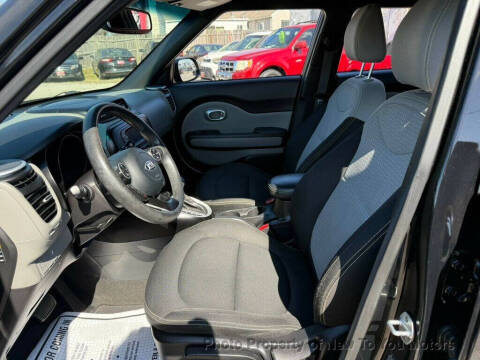 2016 Kia Soul +