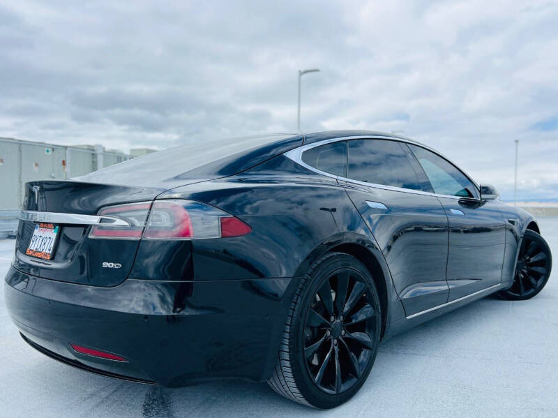 2017 Tesla Model S 90D