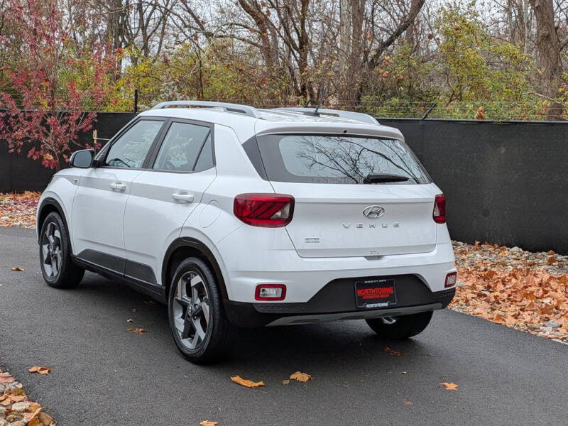 2024 Hyundai Venue SEL