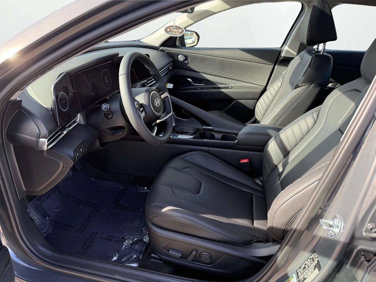 2025 Hyundai ELANTRA for sale at Extreme Car Center in Detroit, MI