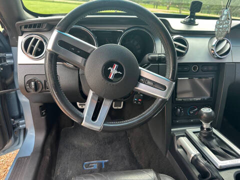 2005 Ford Mustang GT Premium