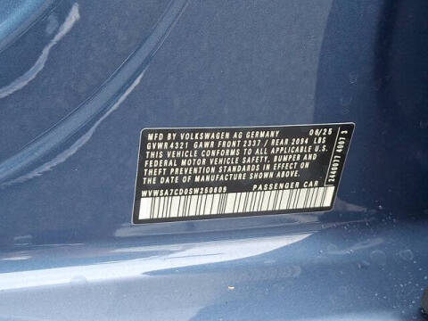 2025 Volkswagen Golf GTI SE