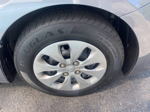 2016 Hyundai Accent SE