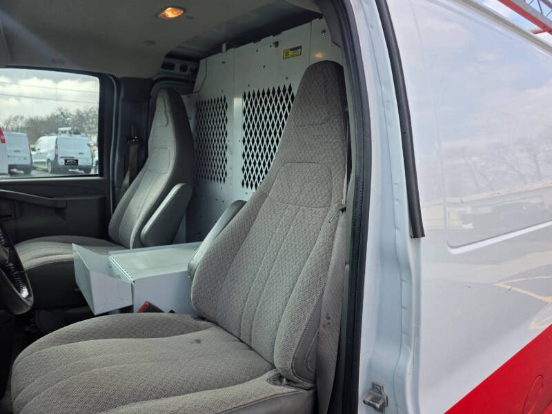 2017 GMC Savana 3500