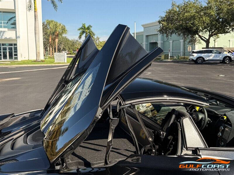 2022 McLaren 720S Spider Performance