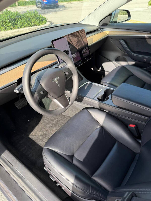 2021 Tesla Model 3 Standard Range Plus