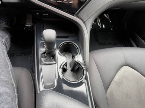 2019 Toyota Camry LE