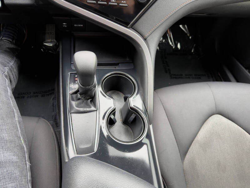2019 Toyota Camry LE