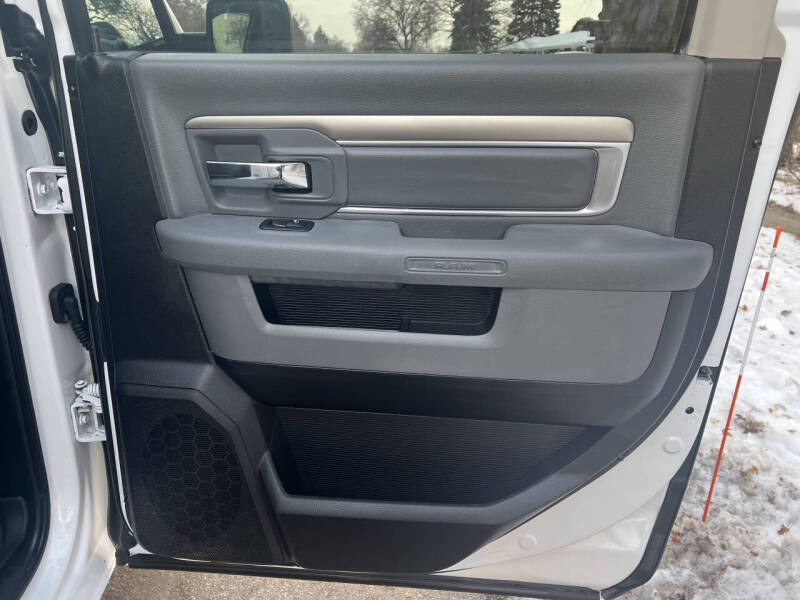 2016 RAM 1500 Big Horn