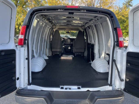 2025 Chevrolet Express 2500