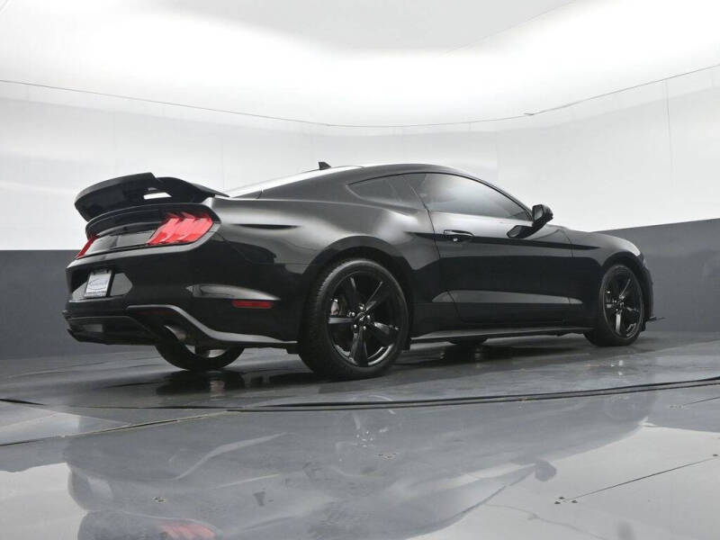 2021 Ford Mustang EcoBoost