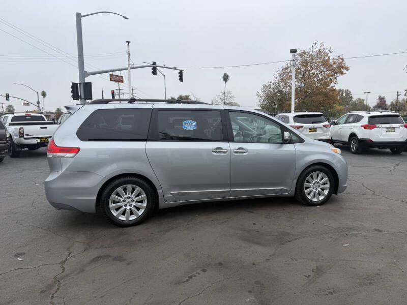 2014 Toyota Sienna Limited 7-Passenger
