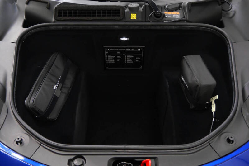 2025 Ferrari 296 GTS