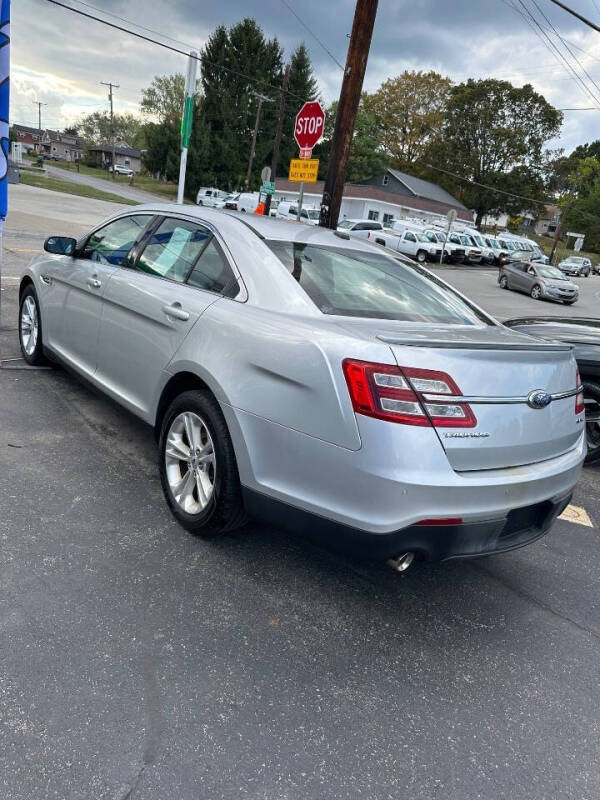 2013 Ford Taurus SEL