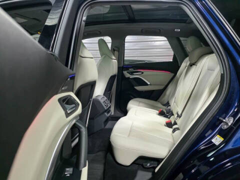 2025 Audi Q5 quattro Prestige TFSI