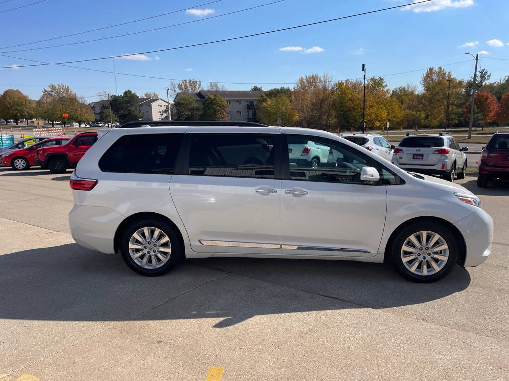 2016 Toyota Sienna for sale at Martinson's Used Cars in Altoona, IA