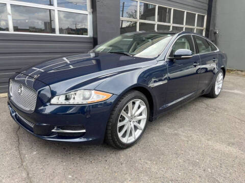 2013 Jaguar XJ