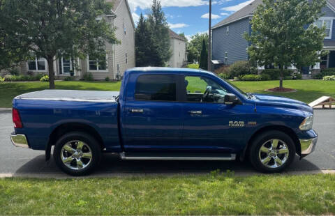 2016 RAM 1500 SLT