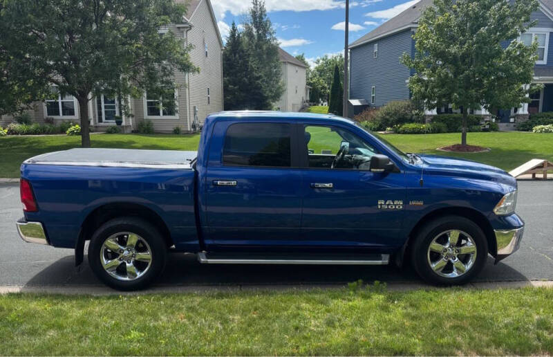 2016 RAM 1500 SLT