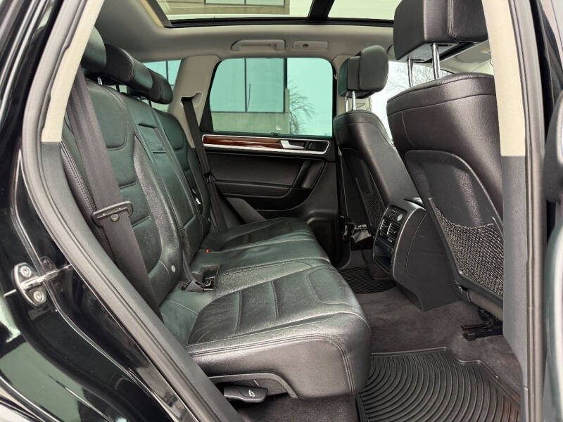 2012 Volkswagen Touareg Hybrid