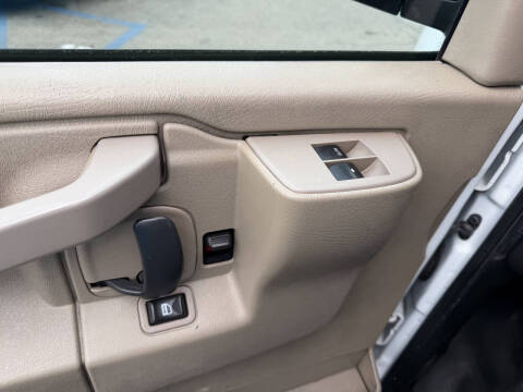 2017 Chevrolet Express 3500