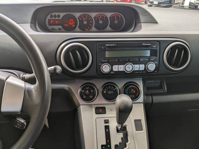 2009 Scion xB