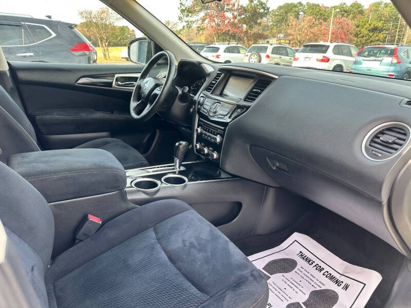 2013 Nissan Pathfinder SV