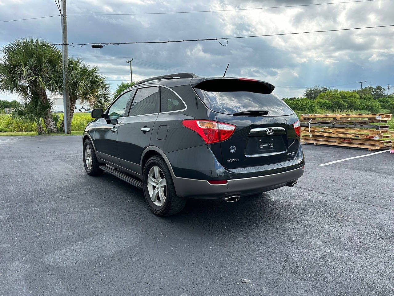 2008 Hyundai Veracruz for sale at FHW Garage in Fort Pierce, FL