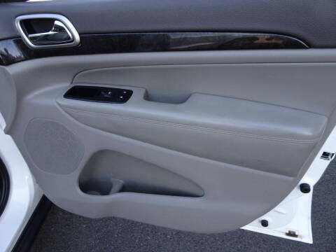 2011 Jeep Grand Cherokee Laredo