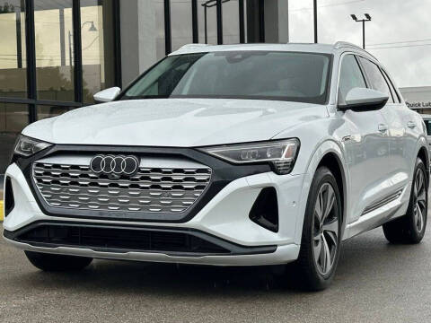 2024 Audi Q8 e-tron quattro Premium Plus