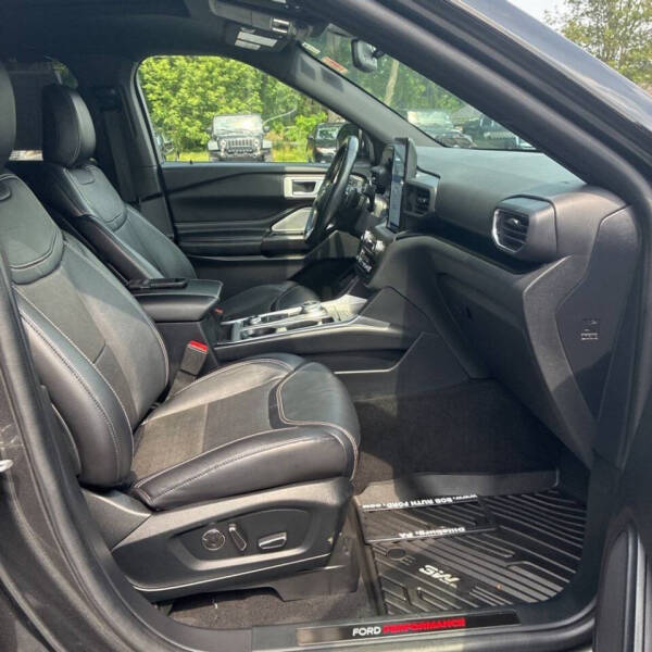 2020 Ford Explorer ST