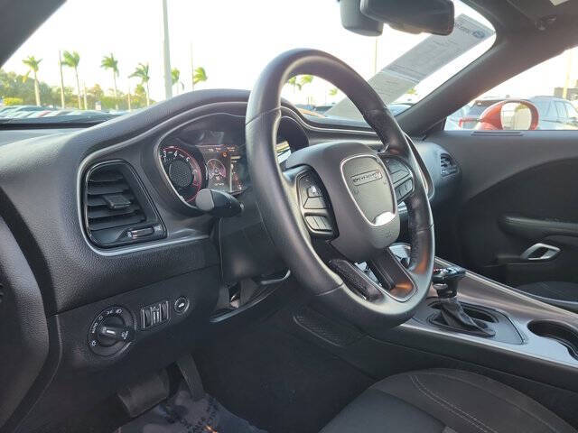 2022 Dodge Challenger SXT