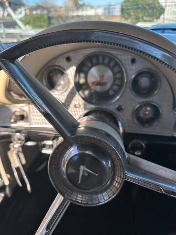 1957 Ford Thunderbird