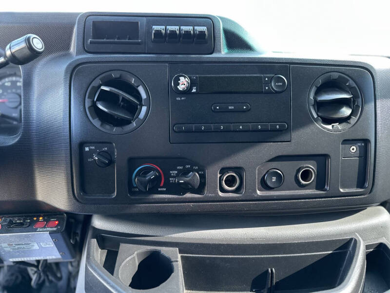 2012 Ford E-Series E-350 SD