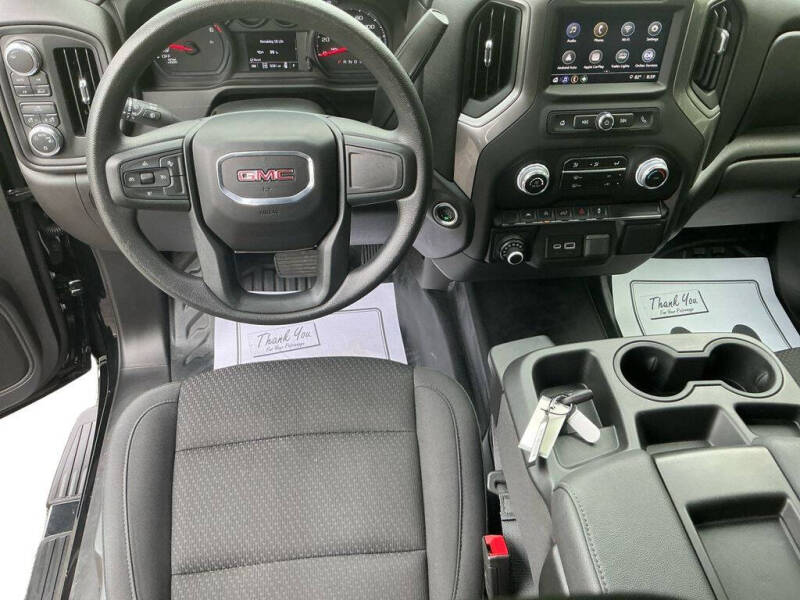 2025 GMC Sierra 1500 Pro