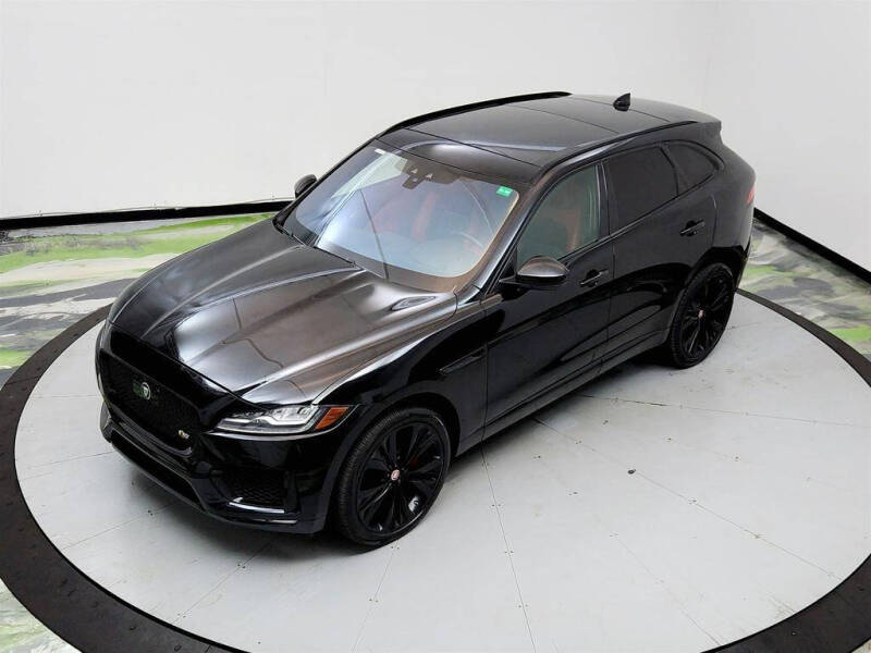 2019 Jaguar F-PACE S