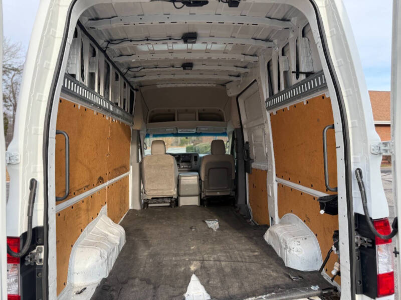 2019 Nissan NV 2500 HD SV