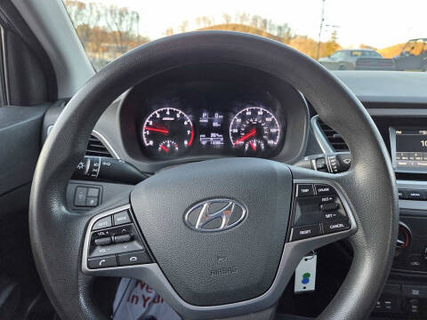 2020 Hyundai Accent SE