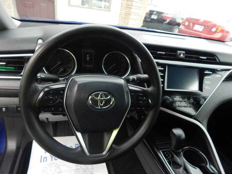 2018 Toyota Camry LE