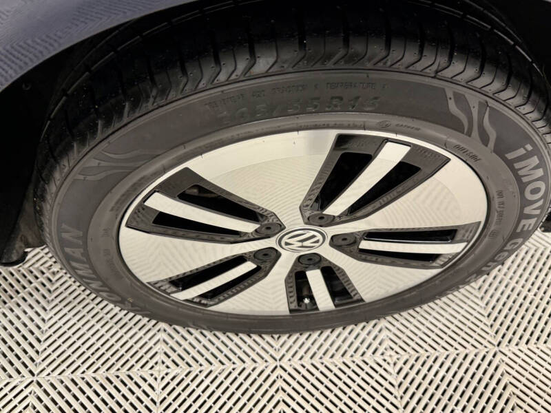 2016 Volkswagen e-Golf SE