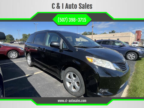 2013 Toyota Sienna LE 8-Passenger