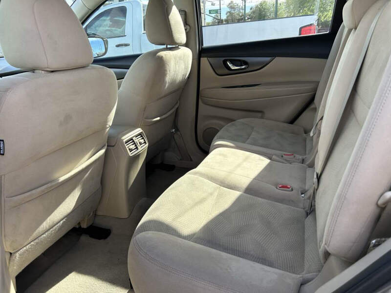 2015 Nissan Rogue SV