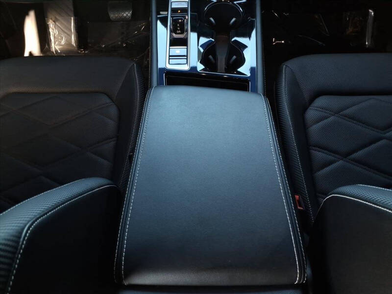 2024 Volkswagen Atlas Cross Sport SE