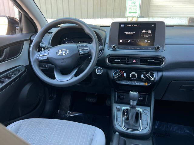 2023 Hyundai Kona SEL