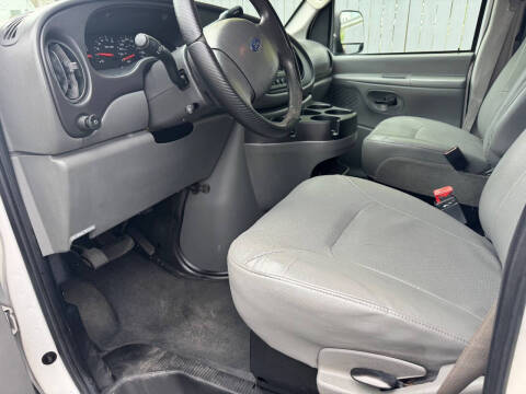 2006 Ford E-Series E-250