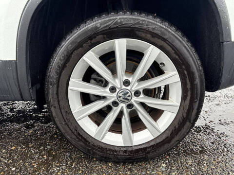 2018 Volkswagen Tiguan Limited 2.0T 4Motion