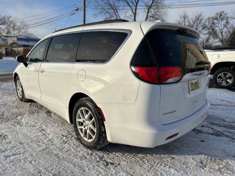 2020 Chrysler Voyager LXi