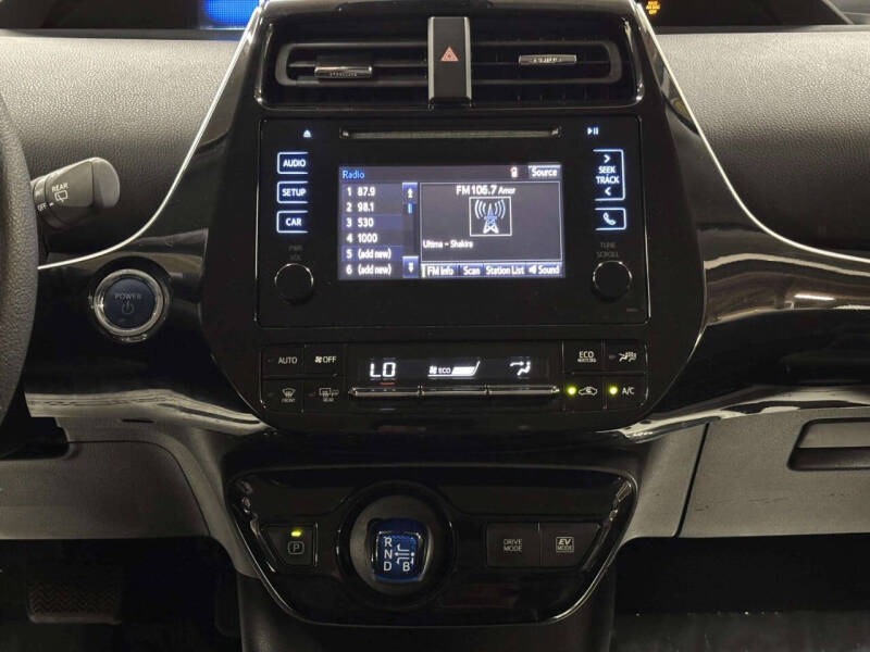 2019 Toyota Prius L Eco