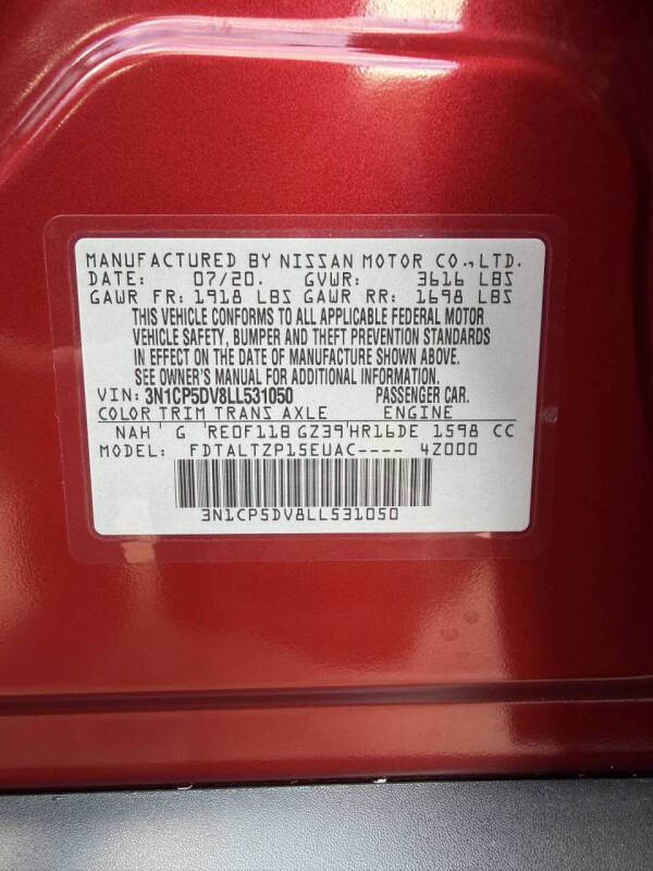 2020 Nissan Kicks SR