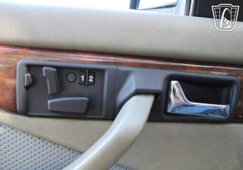 1988 Mercedes-Benz 560-Class 560 SEC